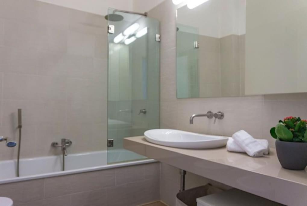 Ferienwohnung Borgo Charme Elegante E Unico. Dimora Da Sogno Rom Exterior foto
